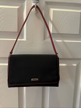 Y2K Guess Classic Black Shoulder Bag with Red Trim